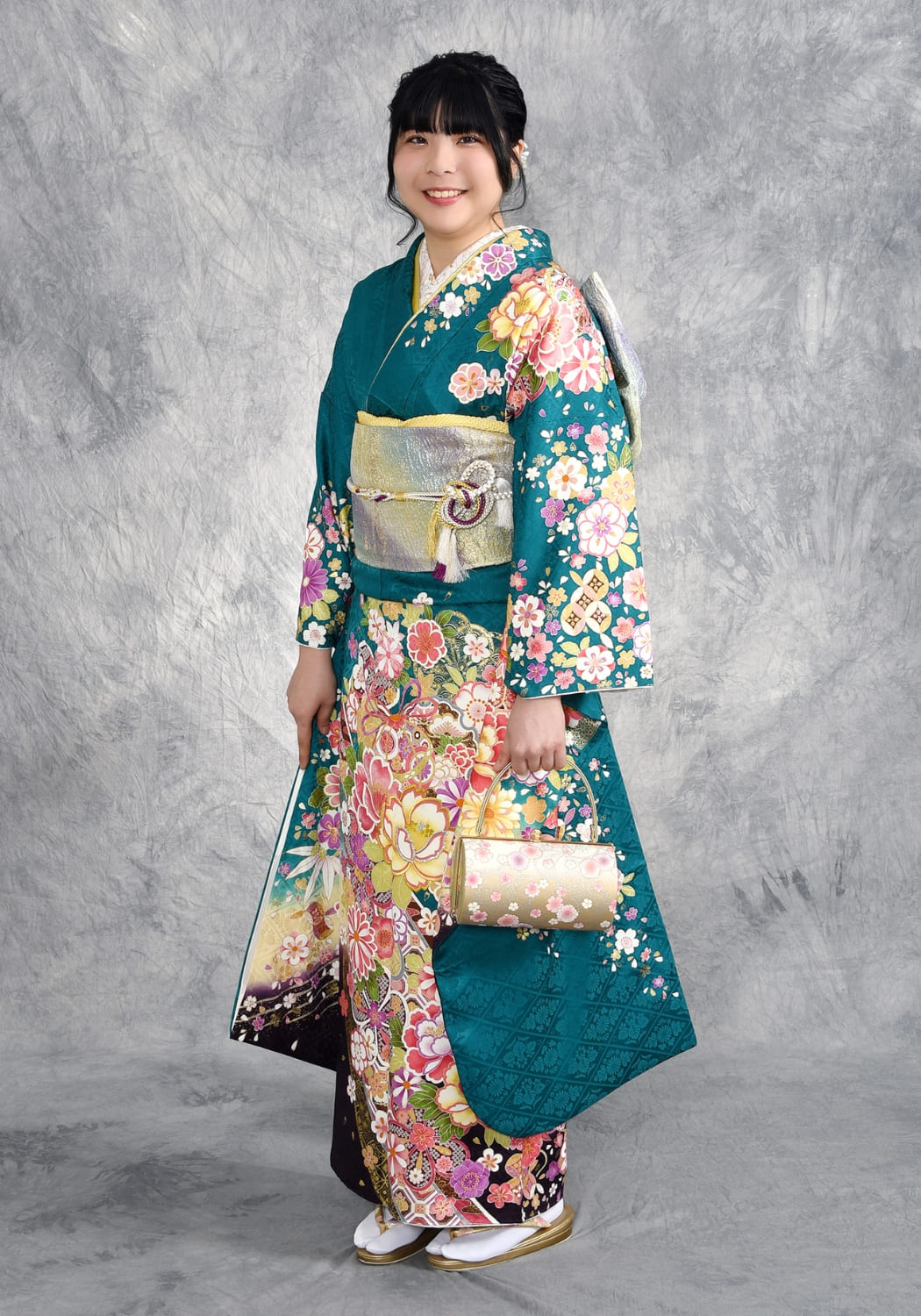 新作振袖